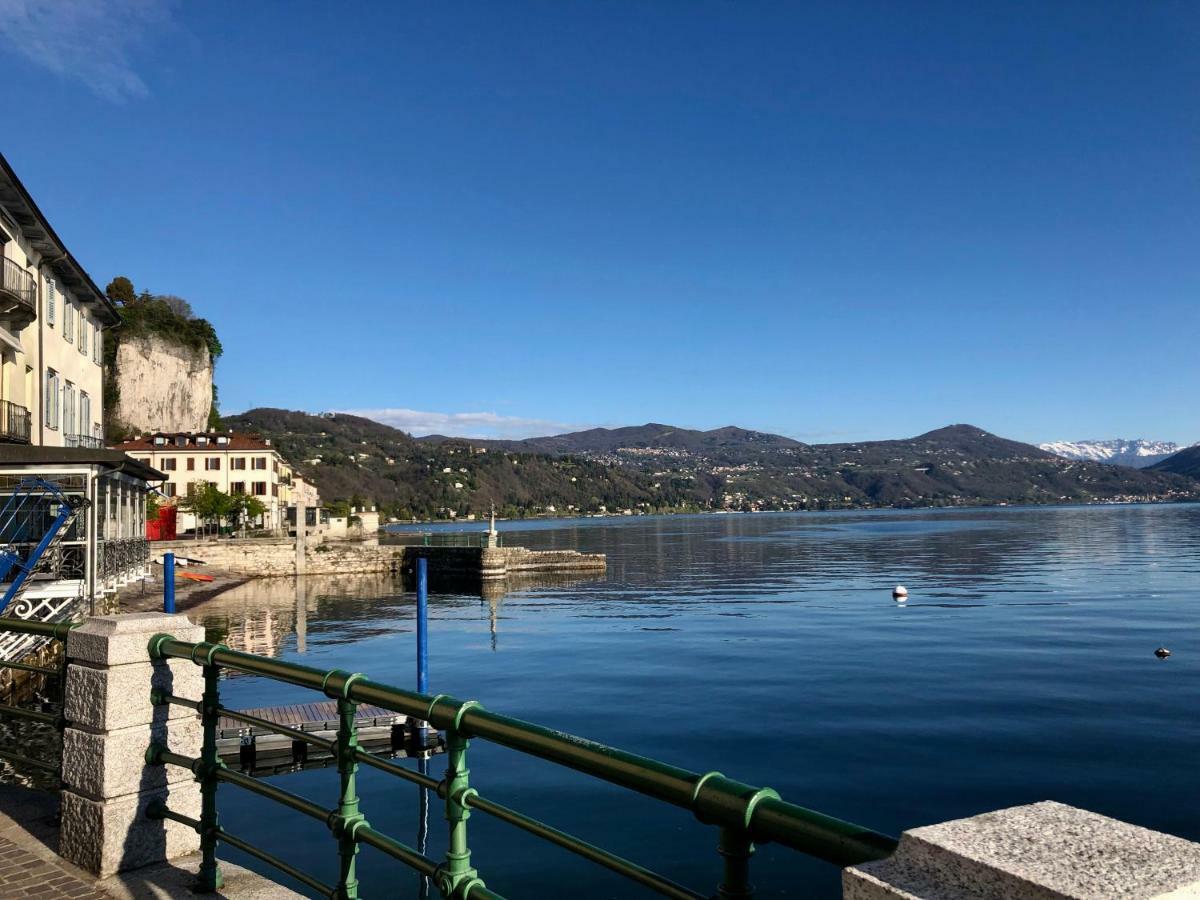 La Via Degli Artisti Arona Exterior photo